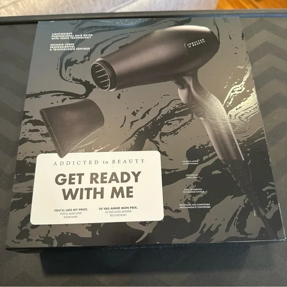 Black Hair Dryer with Concentrator Nozzle Attachment #MC5